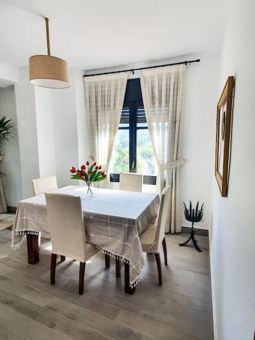 Un Tros De Sal. Casa Rural A Gerri De La Sal. Villa ภายนอก รูปภาพ